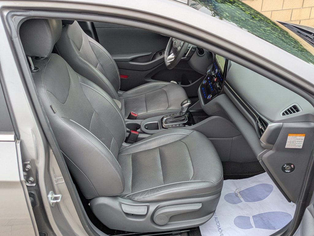 MIDCar coches ocasión Madrid HYUNDAI  iONIQ 1.6 GDI HEV Style DT Hybrido Techo corredizo  (Eléctrico, Gasolina)  Etiqueta Eco