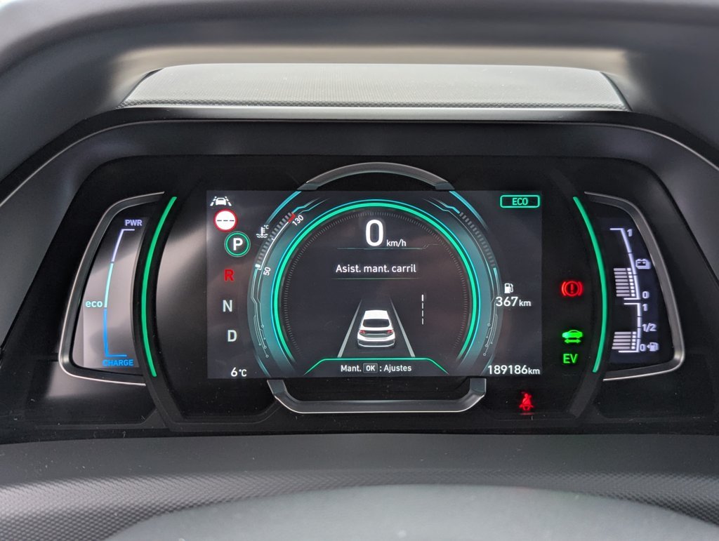 MIDCar coches ocasión Madrid HYUNDAI  iONIQ 1.6 GDI HEV Style DT Hybrido Techo corredizo  (Eléctrico, Gasolina)  Etiqueta Eco