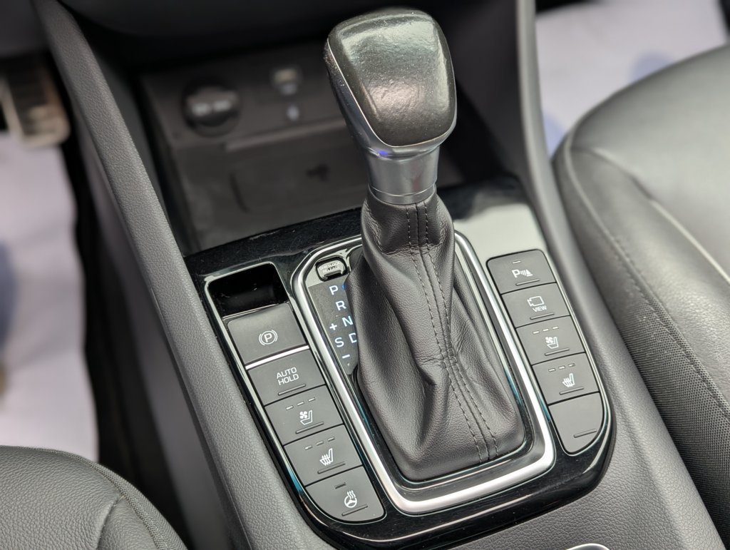 MIDCar coches ocasión Madrid HYUNDAI  iONIQ 1.6 GDI HEV Style DT Hybrido Techo corredizo  (Eléctrico, Gasolina)  Etiqueta Eco