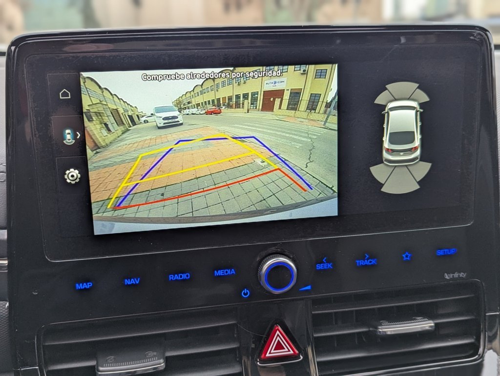 MIDCar coches ocasión Madrid HYUNDAI  iONIQ 1.6 GDI HEV Style DT Hybrido Techo corredizo  (Eléctrico, Gasolina)  Etiqueta Eco