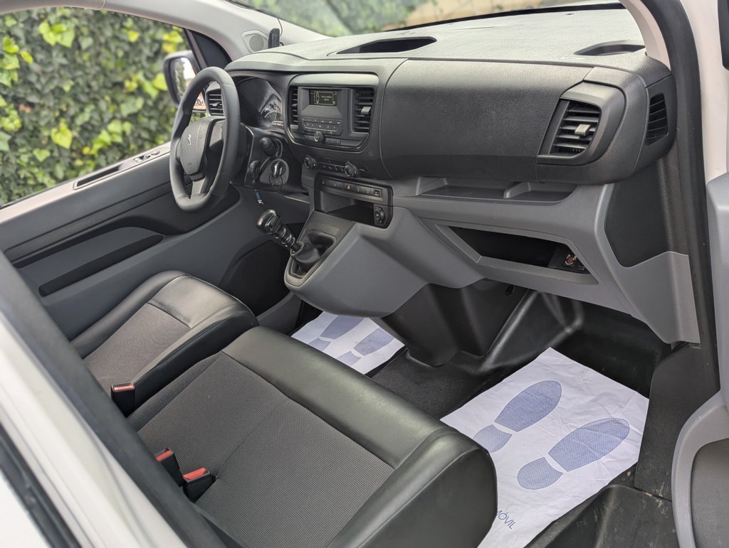 MIDCar coches ocasión Madrid Peugeot Expert 2.0BlueHdi Talla M 120Cv  Furgon Etiqueta C IVA Incl Nacional Informe carfax