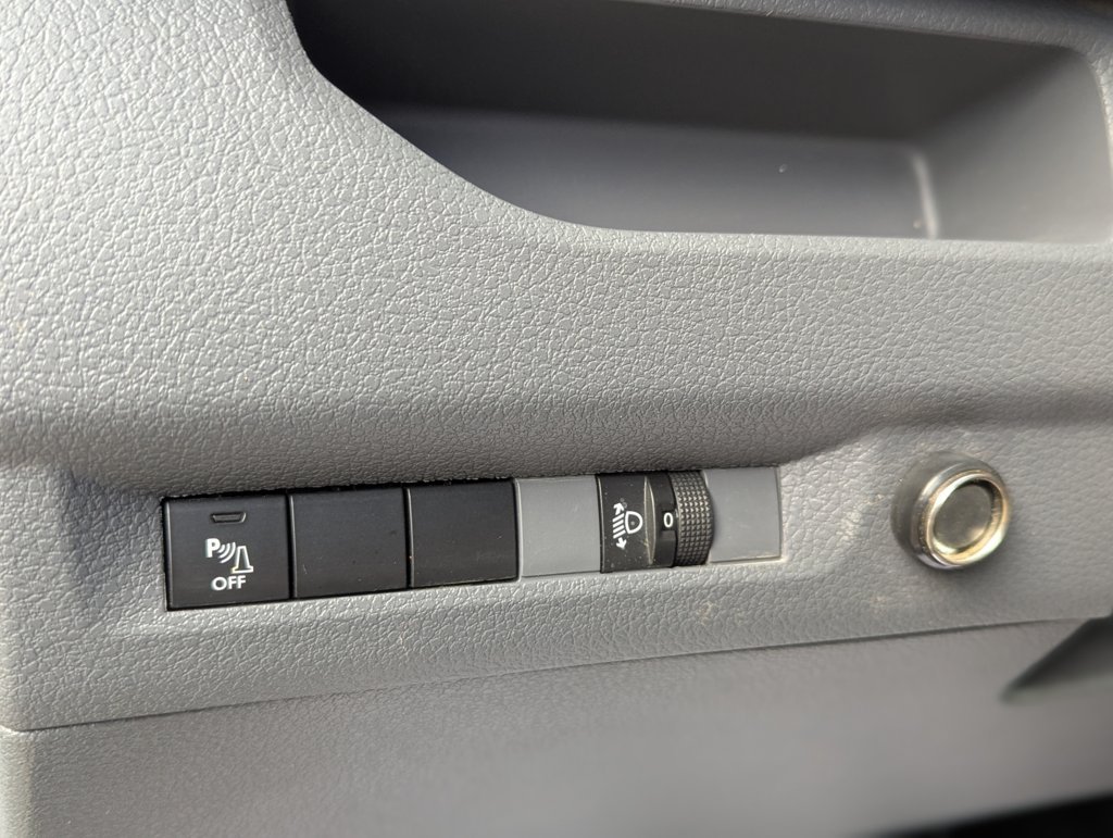 MIDCar coches ocasión Madrid Peugeot Expert 2.0BlueHdi Talla M 120Cv  Furgon Etiqueta C IVA Incl Nacional Informe carfax