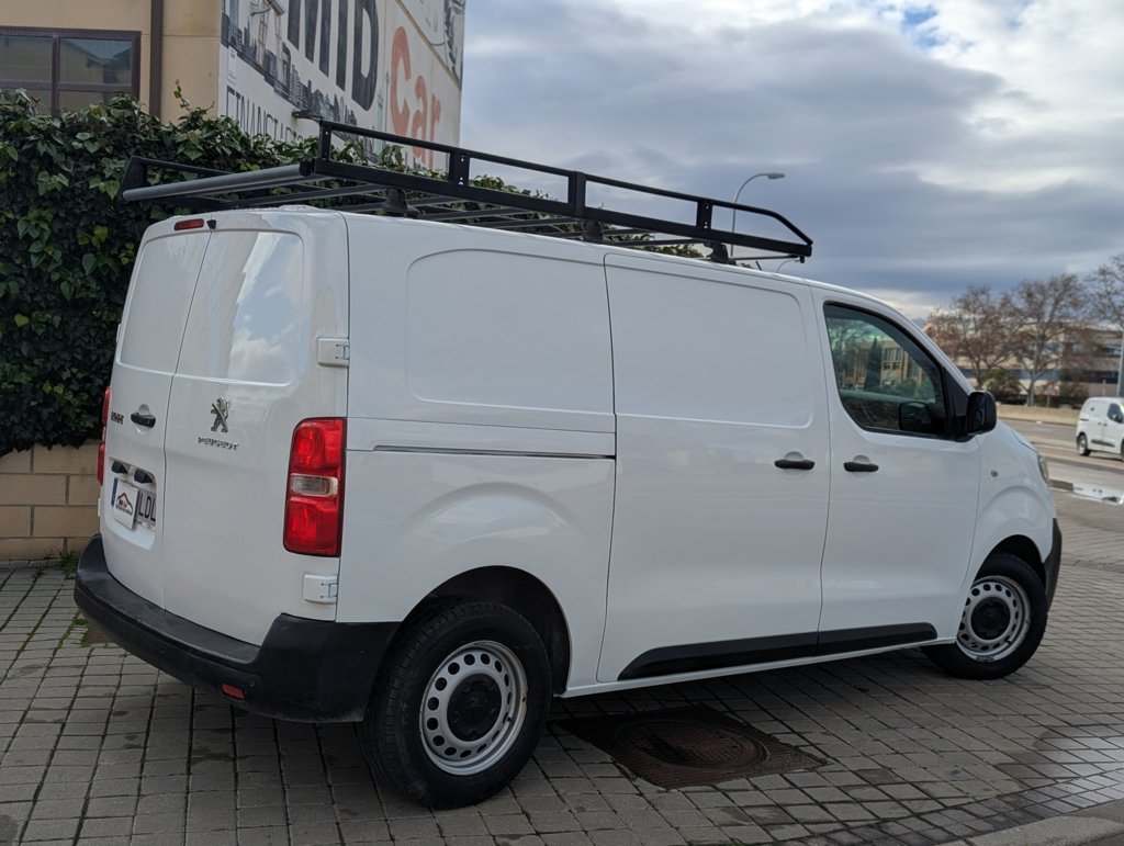 MIDCar coches ocasión Madrid Peugeot Expert 2.0BlueHdi Talla M 120Cv  Furgon Etiqueta C IVA Incl Nacional Informe carfax