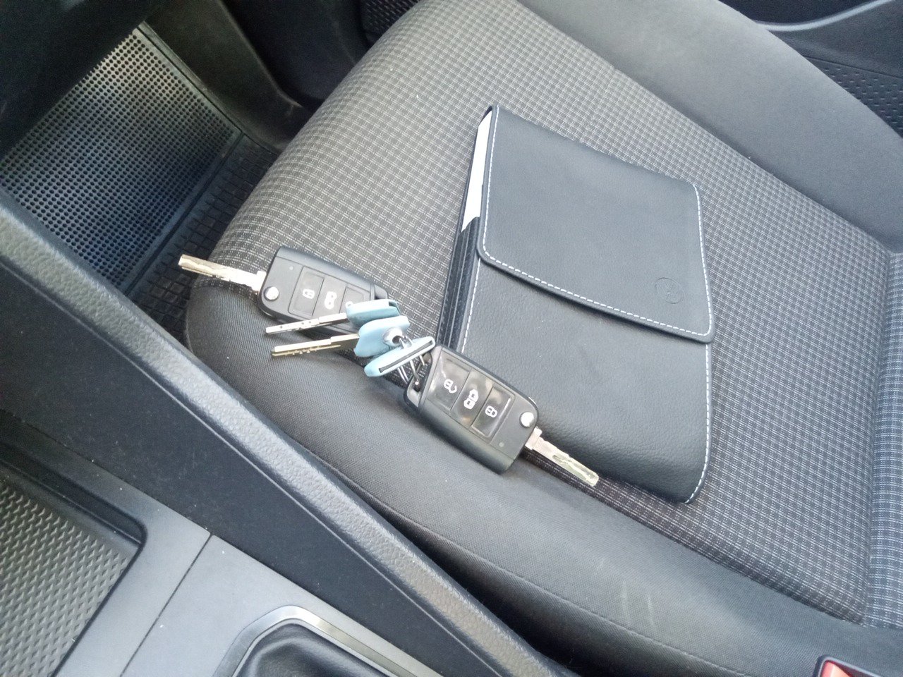 MIDCar coches ocasión Madrid Volkswagen Caddy Profesional Maxi Furgón Nuevo Modelo 2.0Tdi 110Cv 6Velocidades IVA y Garantía Incl Etiqueta C