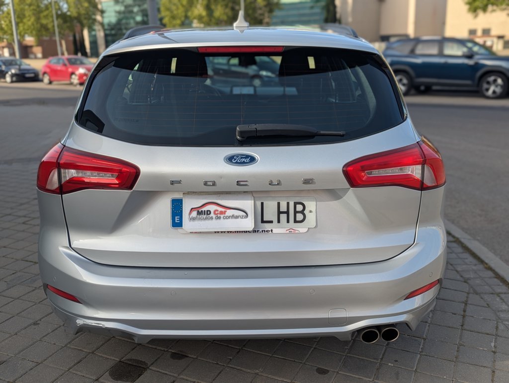 MIDCar coches ocasión Madrid Ford Focus 1.5EcoBlue ST-Line 120Cv  5 Puertas Etiqueta Medioambiental C