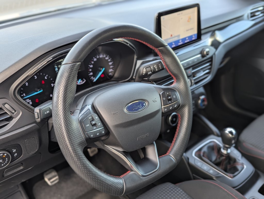 MIDCar coches ocasión Madrid Ford Focus 1.5EcoBlue ST-Line 120Cv  5 Puertas Etiqueta Medioambiental C