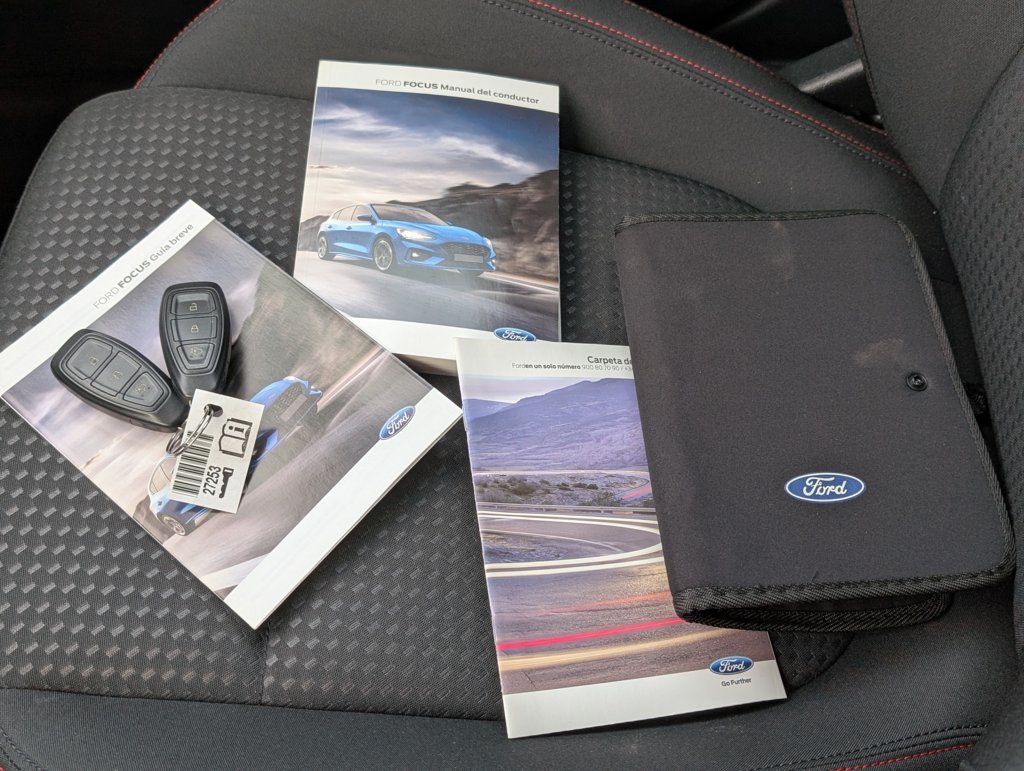MIDCar coches ocasión Madrid Ford Focus 1.5EcoBlue ST-Line 120Cv  5 Puertas Etiqueta Medioambiental C