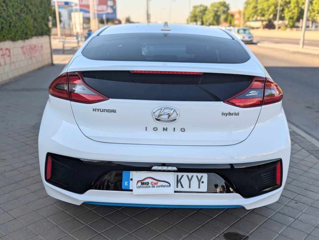 MIDCar coches ocasión Madrid HYUNDAI  iONIQ 1.6 GDI HEV Tecno DCT Hybrid