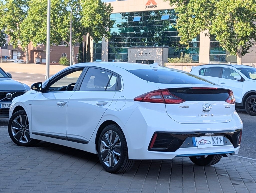 MIDCar coches ocasión Madrid HYUNDAI  iONIQ 1.6 GDI HEV Tecno DCT Hybrid