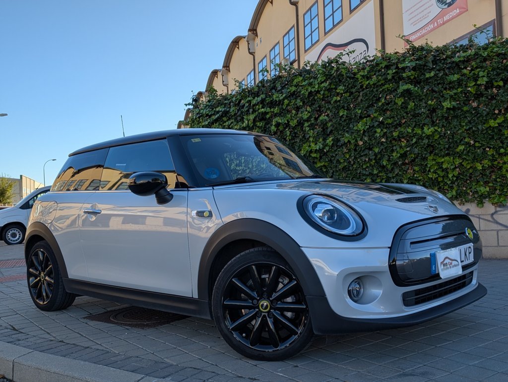 MID Car coches de ocasión Madrid MINI COOPER SE 184 CV AUTOMÁTICO  100% ELÉCTRICO  ETIQUETA 0  NACIONAL