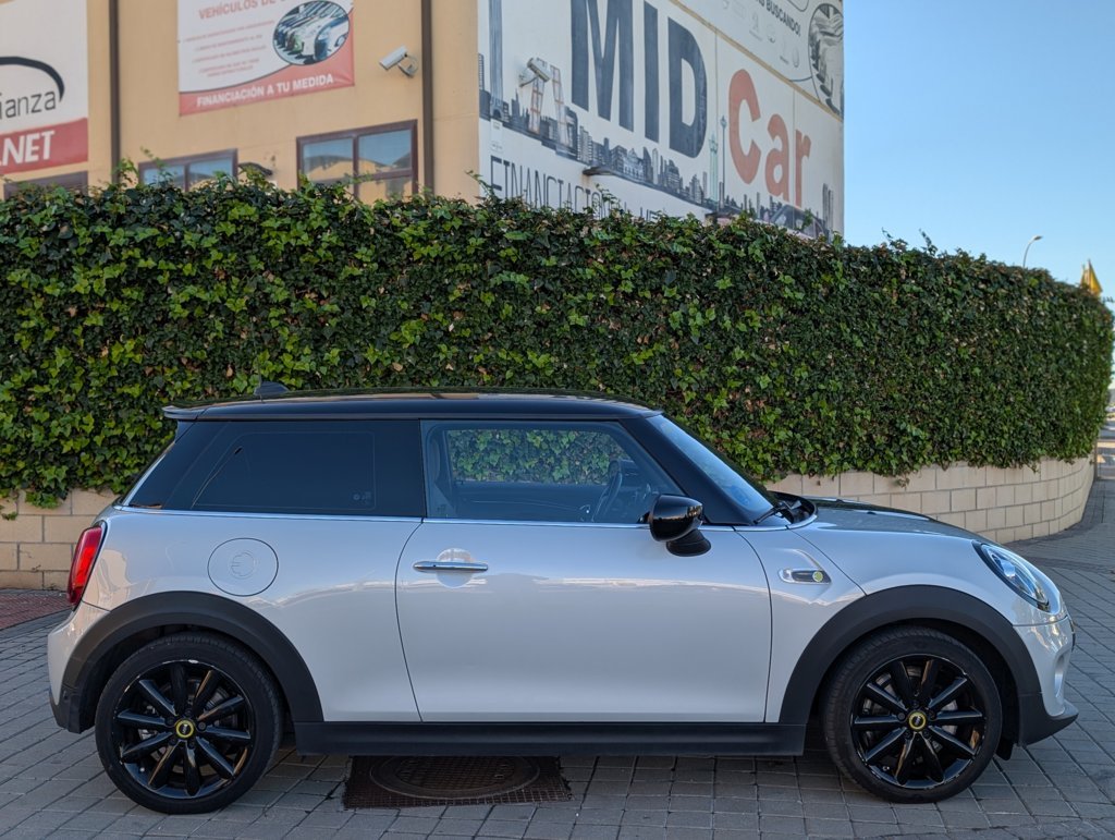 MID Car coches ocasión Madrid MINI COOPER SE 184 CV AUTOMÁTICO  100% ELÉCTRICO  ETIQUETA 0  NACIONAL