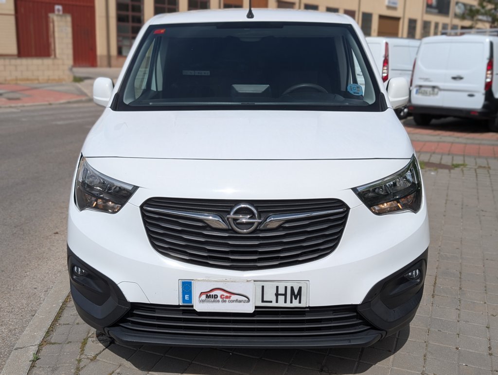 MIDCar coches ocasión Madrid Opel Combo 1.5Td SS Select 100Cv 3 Plazas Etiqueta C IVA y Garantía Incl