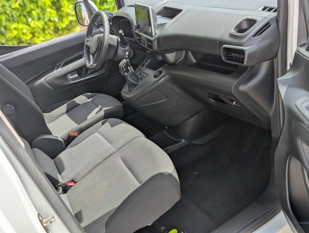 MIDCar coches ocasión Madrid Opel Combo 1.5Td SS Select 100Cv 3 Plazas Etiqueta C IVA y Garantía Incl
