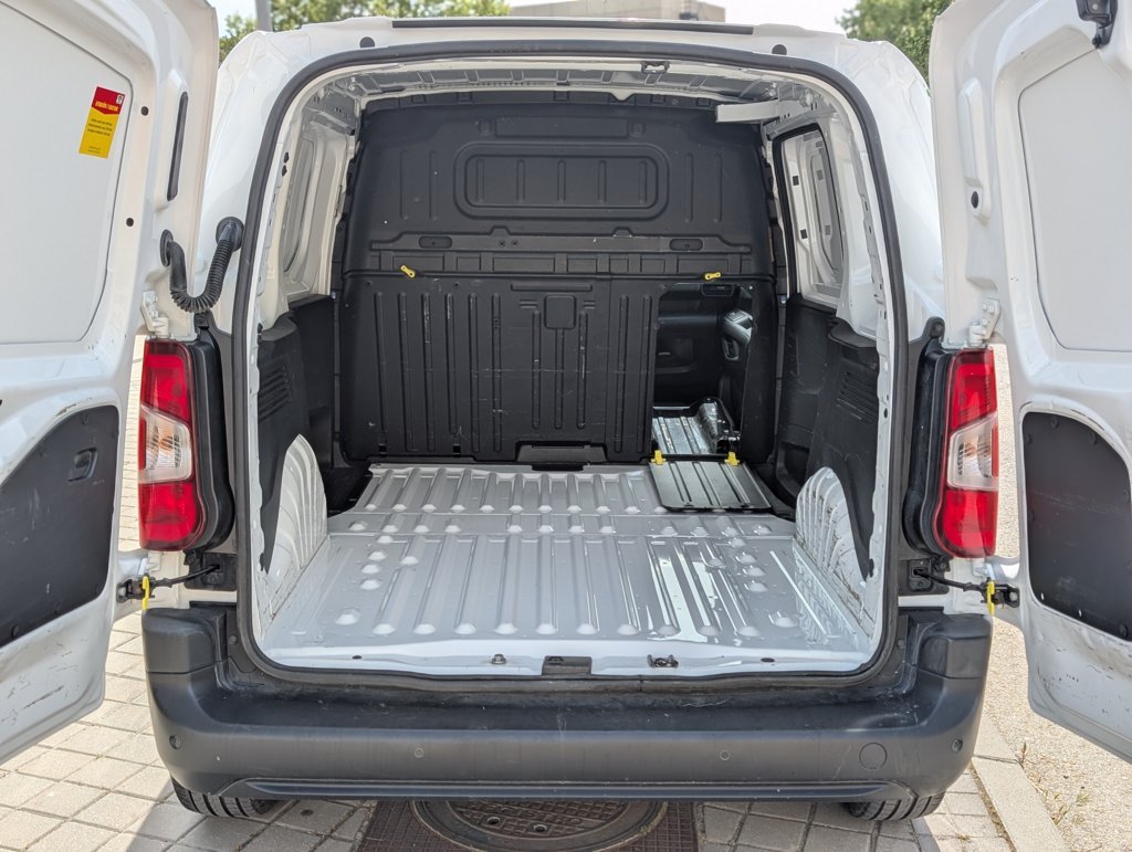 MIDCar coches ocasión Madrid Opel Combo 1.5Td SS Select 100Cv 3 Plazas Etiqueta C IVA y Garantía Incl