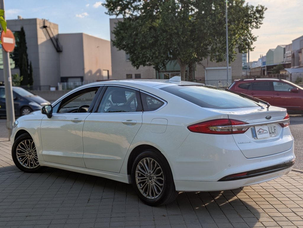 MIDCar coches ocasión Madrid Ford Mondeo 2.0Tdci Titanium 150 Cv Etiqueta medioambiental C Nacional IVA y Garantía Incl