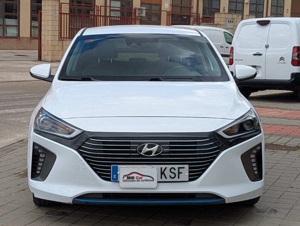 MIDCar coches ocasión Madrid HYUNDAI  iONIQ 1.6 GDI HEV Tecno DCT Hybrid Etiqueta ECO Nacional 1Dueño