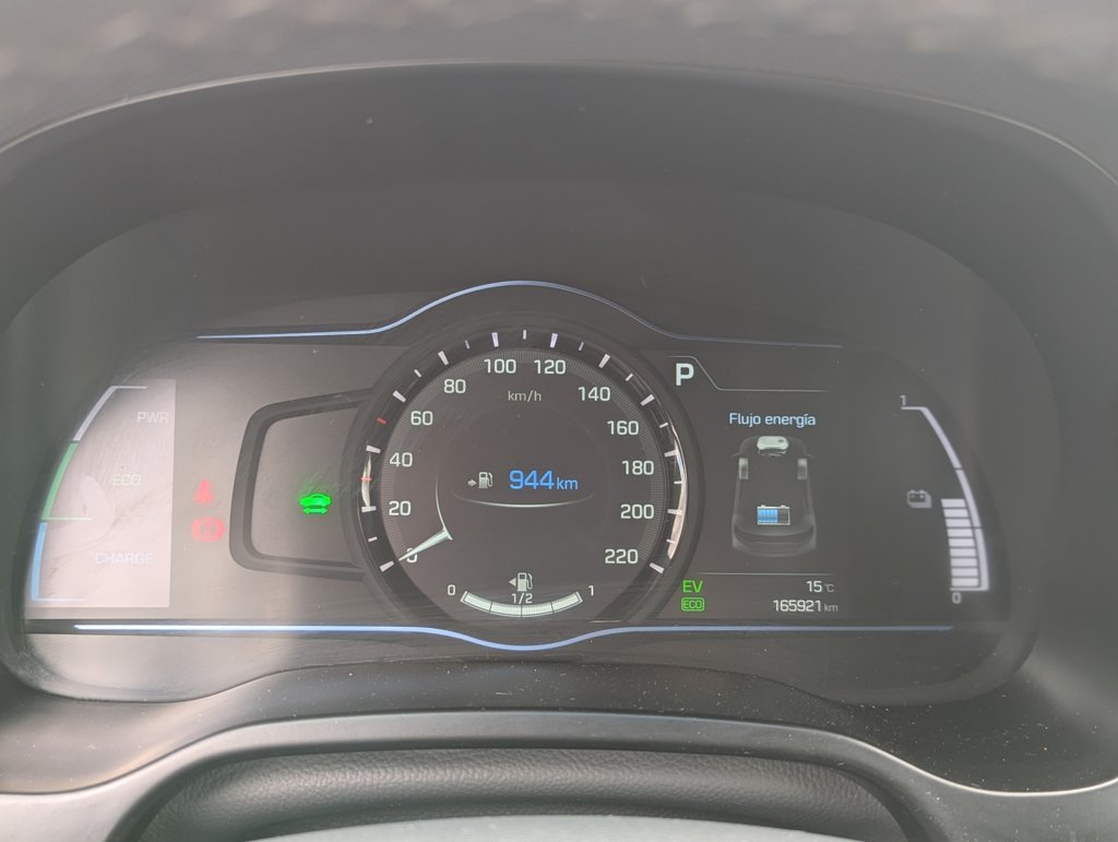 MIDCar coches ocasión Madrid HYUNDAI  iONIQ 1.6 GDI HEV Tecno DCT Hybrid Etiqueta ECO Nacional 1Dueño