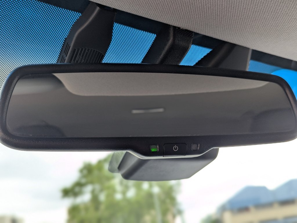 MIDCar coches ocasión Madrid HYUNDAI  iONIQ 1.6 GDI HEV Tecno DCT Hybrid Etiqueta ECO Nacional 1Dueño