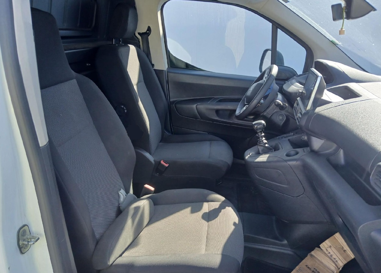 MIDCar coches ocasión Madrid Peugeot Partner L2 1.5BlueHdi Premium Long IVA y Garantía Inc Nacional