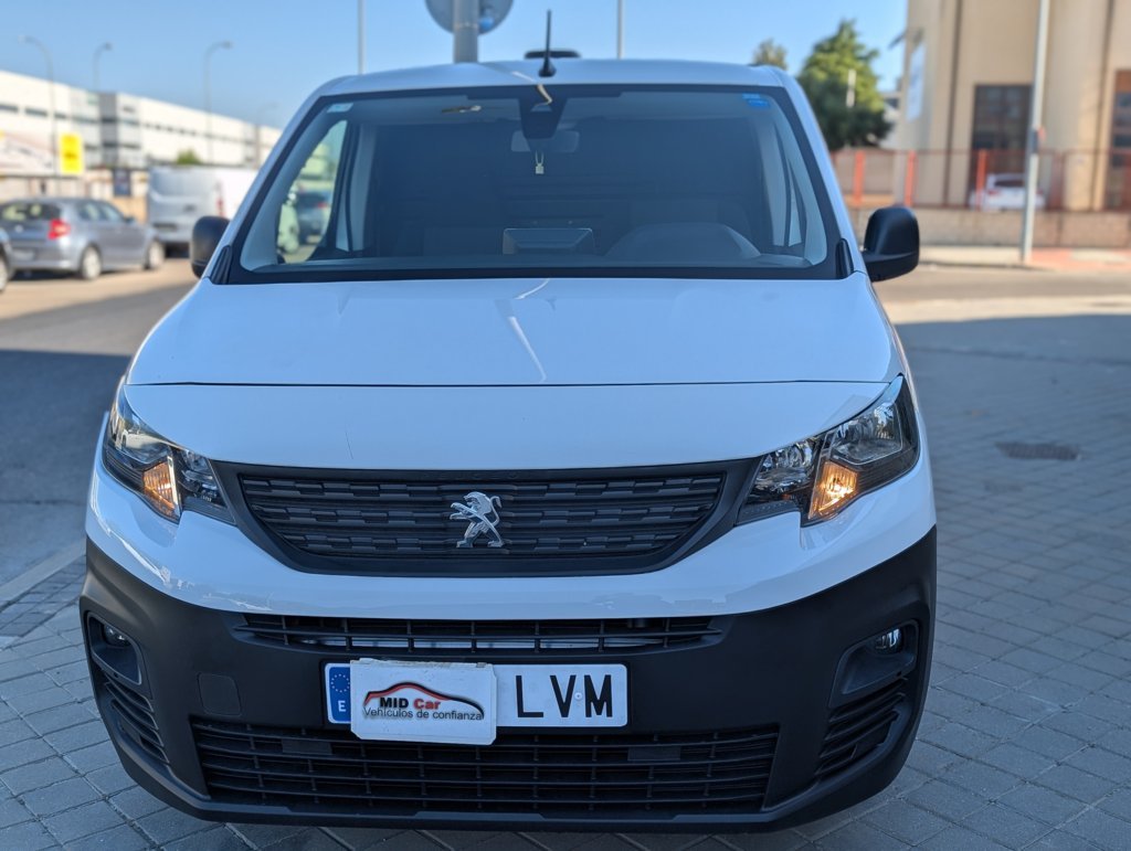 MIDCar coches ocasión Madrid Peugeot Partner L2 1.5BlueHdi Premium Long IVA y Garantía Inc Nacional