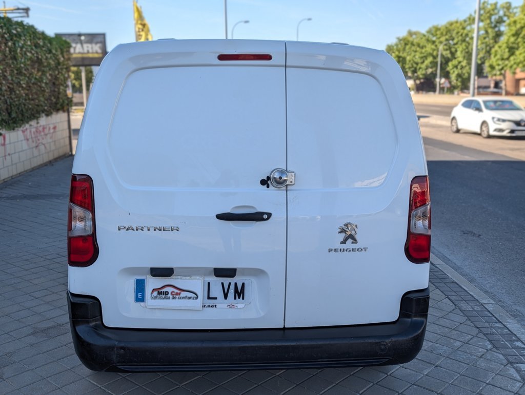 MIDCar coches ocasión Madrid Peugeot Partner L2 1.5BlueHdi Premium Long IVA y Garantía Inc Nacional