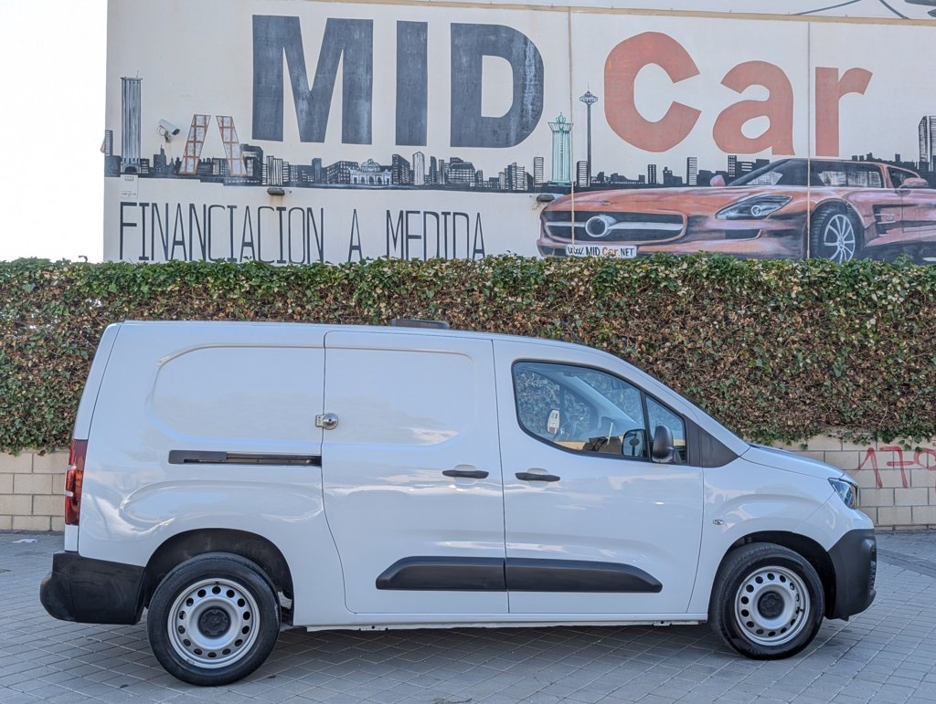 MIDCar coches ocasión Madrid Peugeot Partner L2 1.5BlueHdi Premium Long IVA y Garantía Inc Nacional