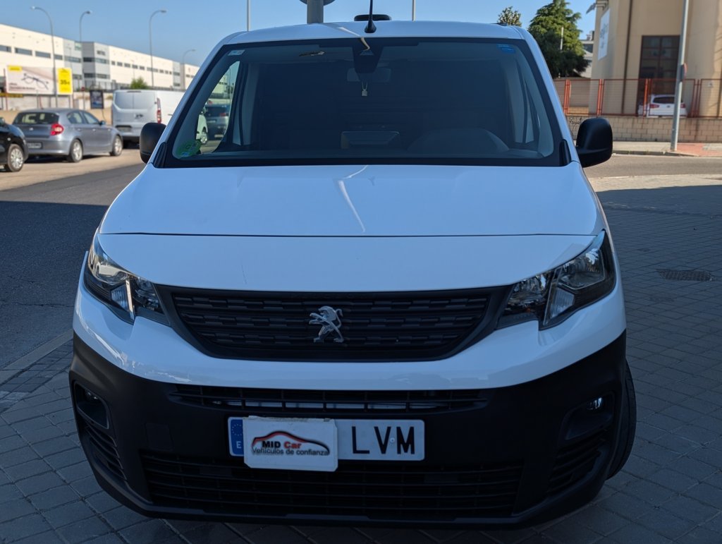 MIDCar coches ocasión Madrid Peugeot Partner L2 1.5BlueHdi Premium Long IVA y Garantía Inc Nacional