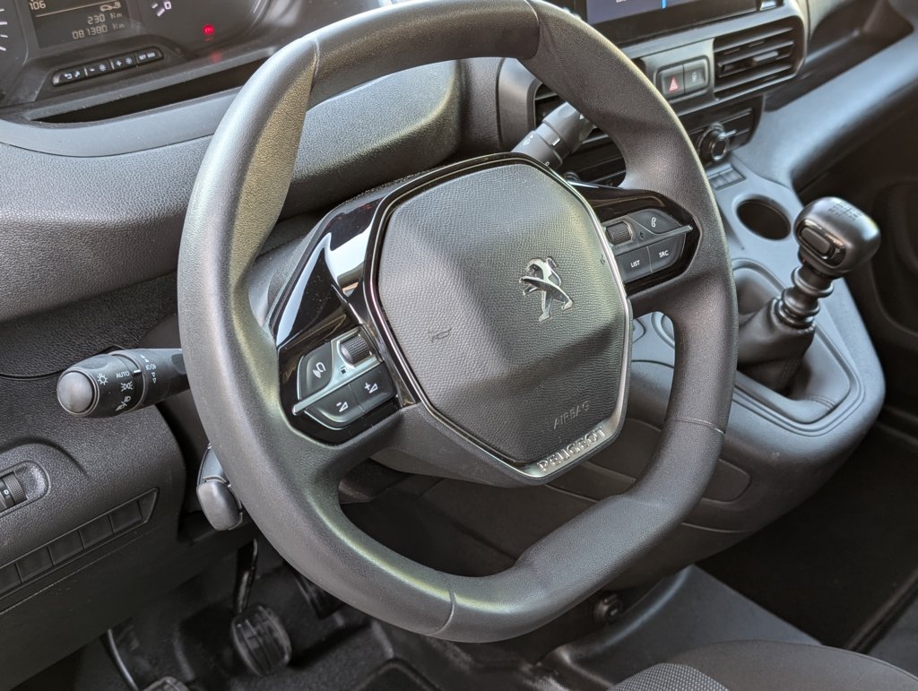 MIDCar coches ocasión Madrid Peugeot Partner L2 1.5BlueHdi Premium Long IVA y Garantía Inc Nacional