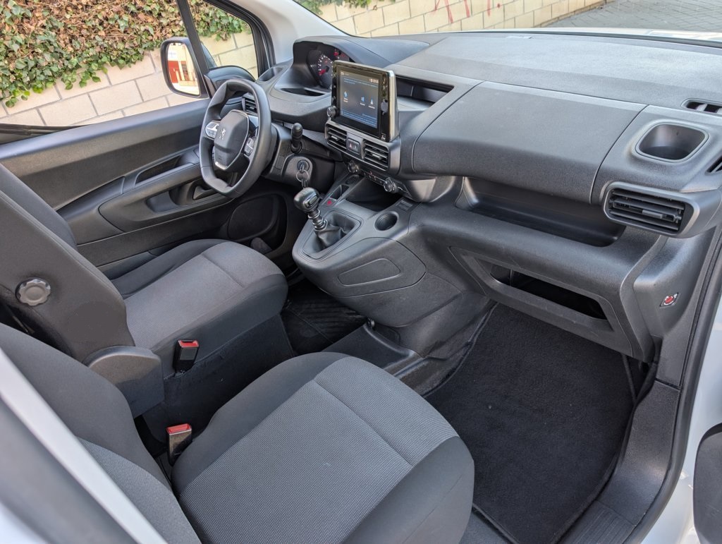 MIDCar coches ocasión Madrid Peugeot Partner L2 1.5BlueHdi Premium Long IVA y Garantía Inc Nacional