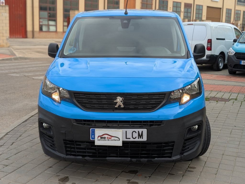 MIDCar coches ocasión Madrid Peugeot Partner Premium 1.6 BlueHDi Pantalla Freno eléctrico Etiqueta C IVA y Garantía Inc
