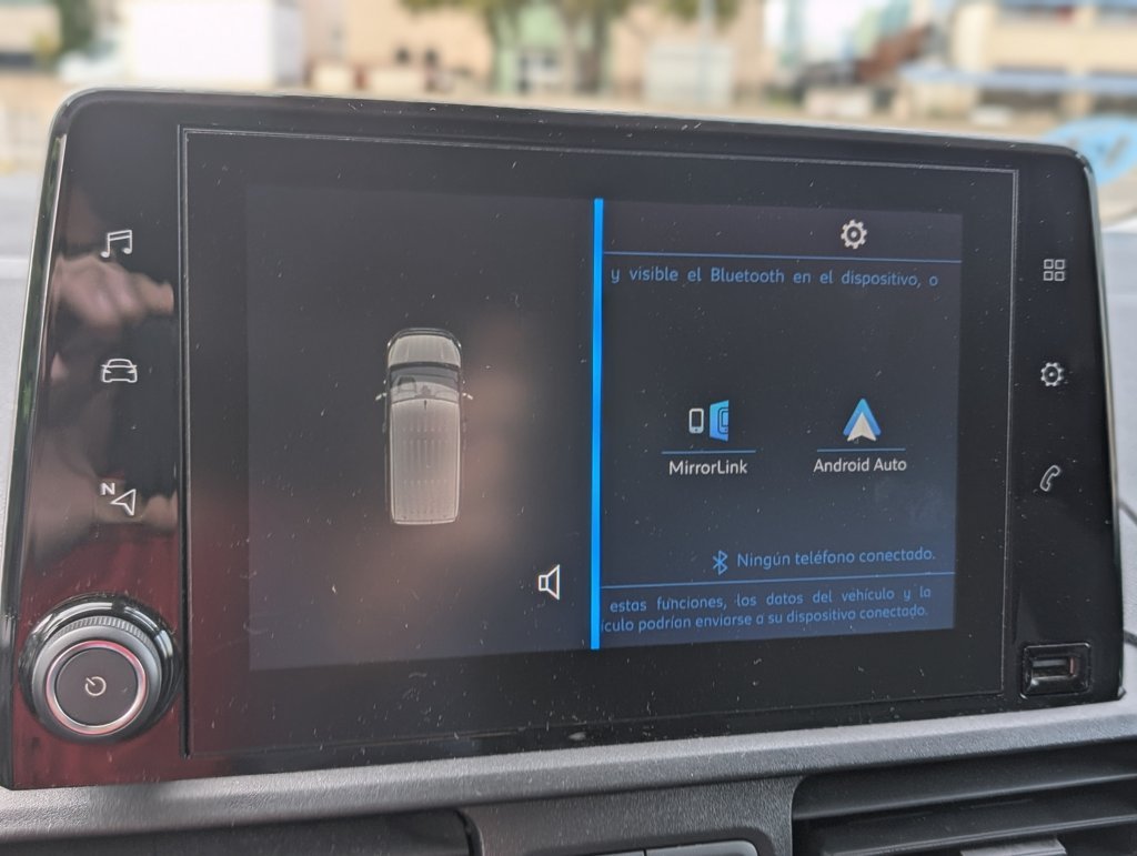 MIDCar coches ocasión Madrid Peugeot Partner Premium 1.6 BlueHDi Pantalla Freno eléctrico Etiqueta C IVA y Garantía Inc