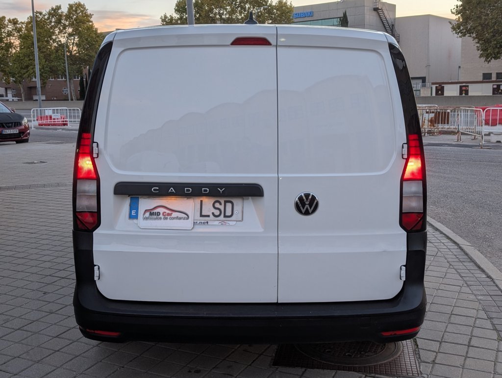 MIDCar coches ocasión Madrid Volkswagen Caddy Profesional Maxi Furgón Nuevo Modelo 2.0Tdi 110Cv 6Velocidades IVA y Garantía Incl Etiqueta C