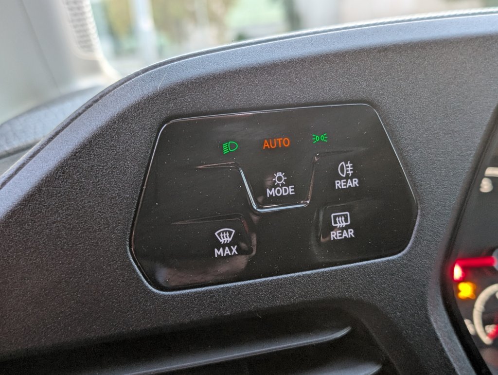 MIDCar coches ocasión Madrid Volkswagen Caddy Profesional Maxi Furgón Nuevo Modelo 2.0Tdi 110Cv 6Velocidades IVA y Garantía Incl Etiqueta C