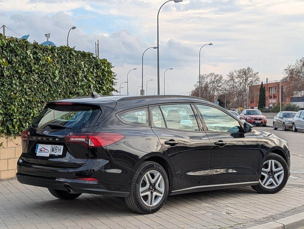 MIDCar coches ocasión Madrid Ford Focus SB 1.5EcoBlue 120Cv 6Velocidades 5 Puertas, Etiqueta Medioambiental C Nacional Unico Dueño