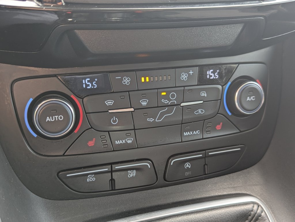 MIDCar coches ocasión Madrid Ford Transit Connect Van 1.5EcoBlue Sport 210  S&S 120Cv L2 Etiqueta C IVA y Garantía Incl