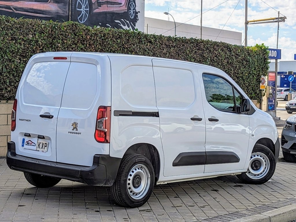 MIDCar coches ocasión Madrid Peugeot Partner Premium 1.6BlueHDI 100Cv 3 Plazas