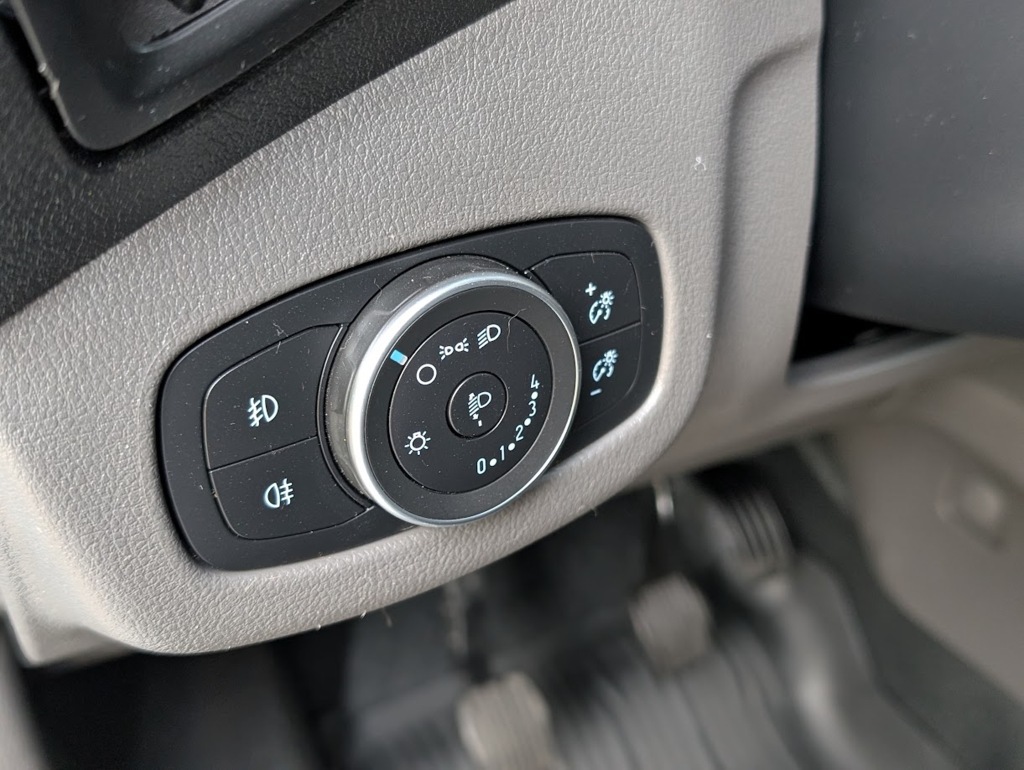 MID Car coches ocasión Madrid Ford Transit Connect 1.5EcoBlueTrend 210 L2 4 Puertas 100Cv