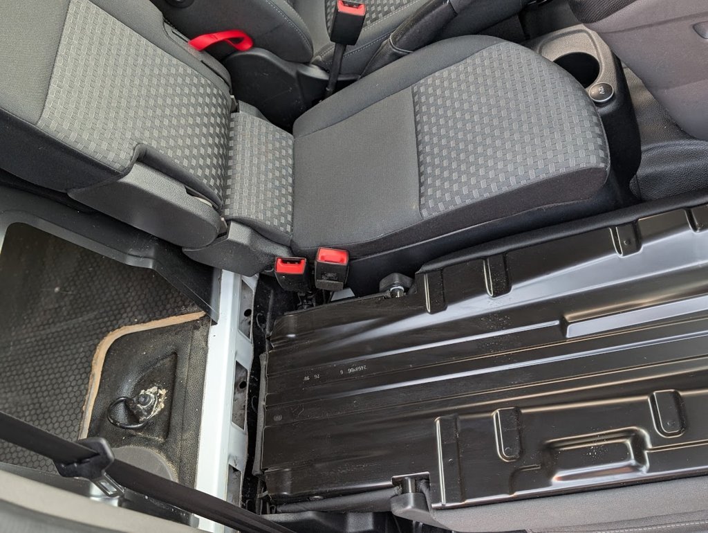 MID Car coches ocasión Madrid FORD TRANSIT CONNECT Van 1.5 TDCi 74kW Trend 210 L2 4 Puertas