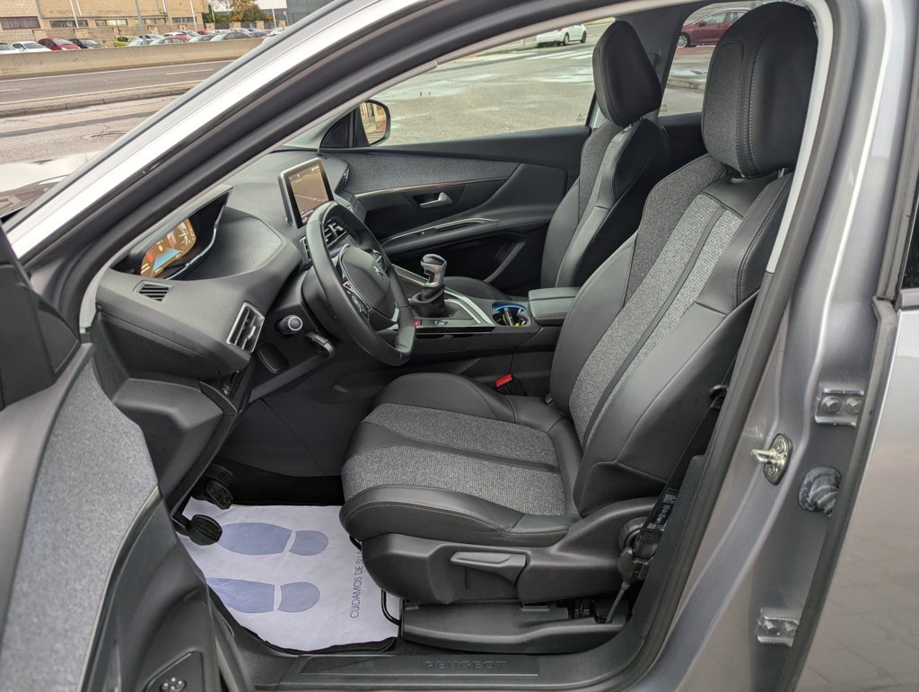 MIDCar coches ocasión Madrid Peugeot 3008 1.5 BlueHDi 130CV S&S Allure