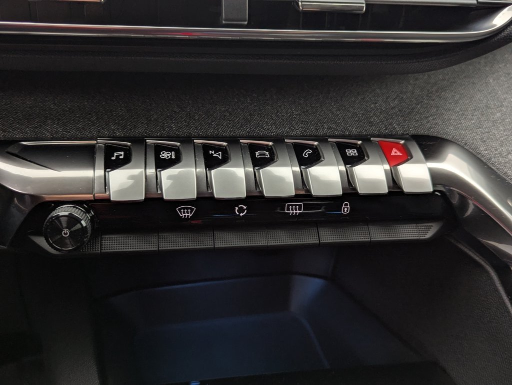 MIDCar coches ocasión Madrid Peugeot 3008 1.5 BlueHDi 130CV S&S Allure