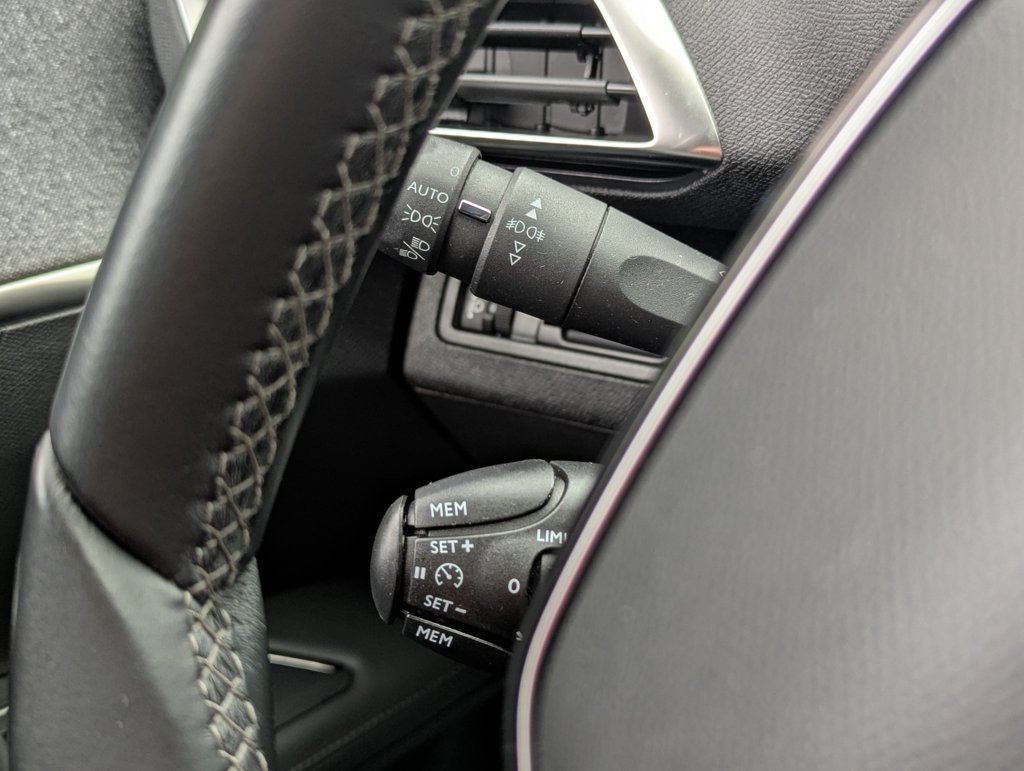 MIDCar coches ocasión Madrid Peugeot 3008 1.5 BlueHDi 130CV S&S Allure