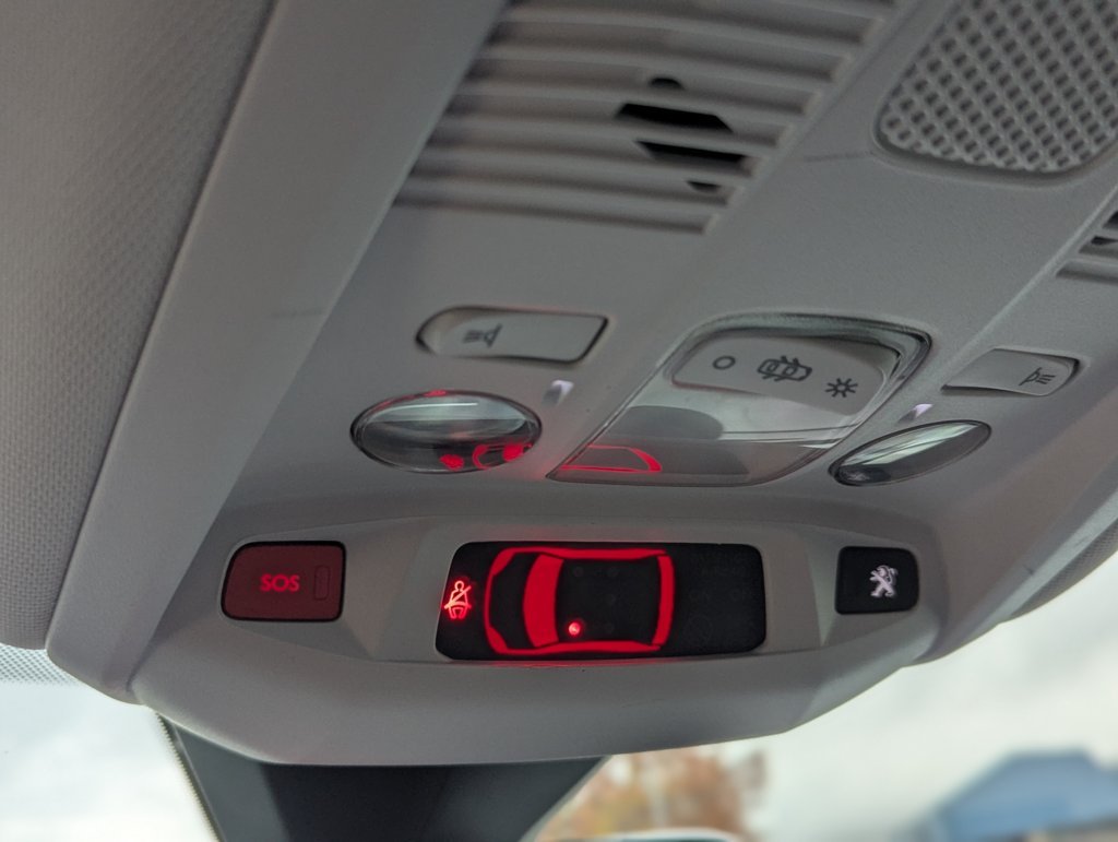 MIDCar coches ocasión Madrid Peugeot 3008 1.5 BlueHDi 130CV S&S Allure