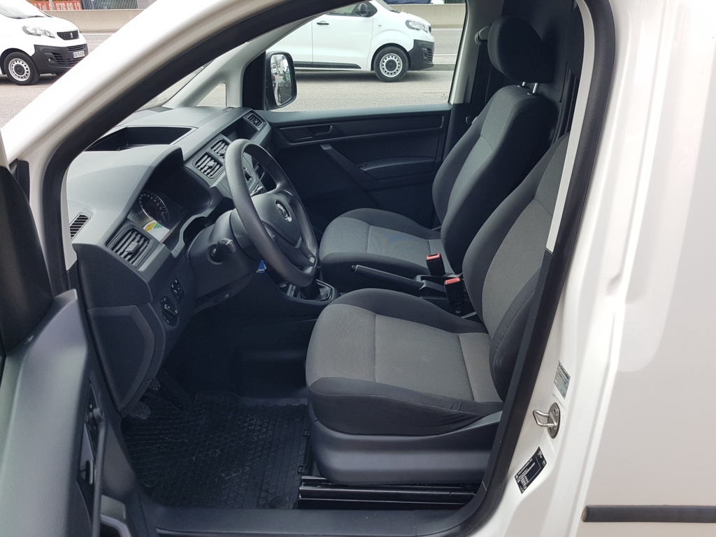 MIDCar coches ocasión Madrid Volkswagen Caddy Profe Maxi Furgón  Isotermo con Frio