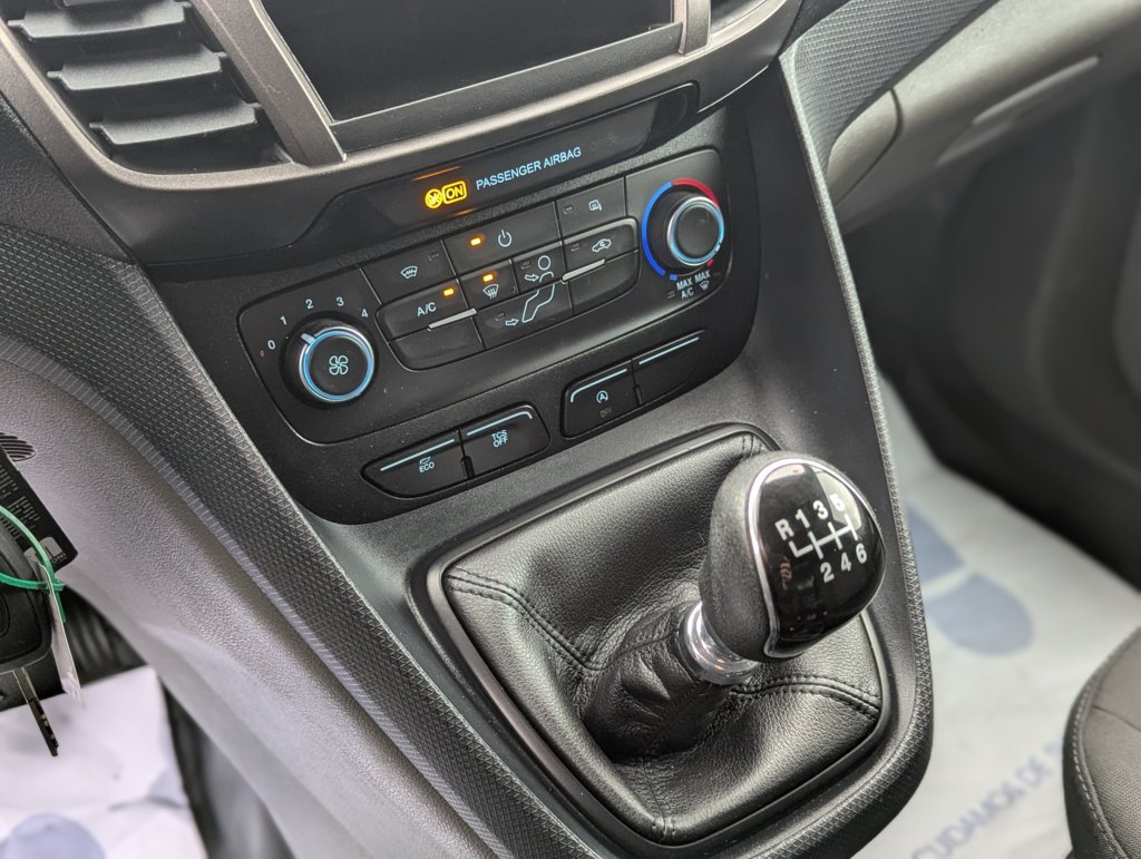 MIDCar coches ocasión Madrid Ford Transit Connect Van 1.5EcoBlue  Trend 240  S&S Trend L2, 6 Velocidades IVA y Garantía Incl Etiqueta C