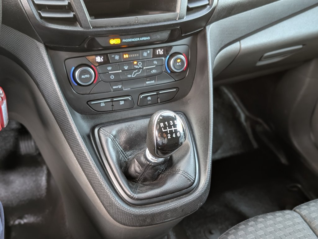 MIDCar coches ocasión Madrid Ford Transit Connect  3 Plazas 1.5EcoBlueTrend 210 L2 4 Puertas 100Cv IVA y Garantía Inc Etiqueta C