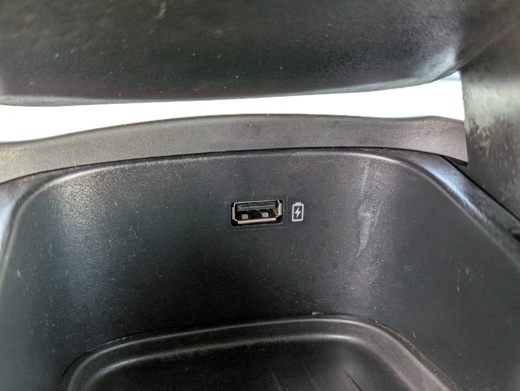 MIDCar coches ocasión Madrid Ford Transit Connect  3 Plazas 1.5EcoBlueTrend 210 L2 4 Puertas 100Cv IVA y Garantía Inc Etiqueta C