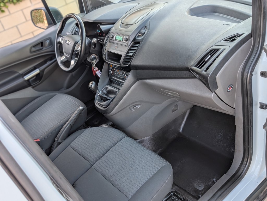 MIDCar coches ocasión Madrid Ford Transit Connect  3 Plazas 1.5EcoBlueTrend 210 L2 4 Puertas 100Cv IVA y Garantía Inc Etiqueta C