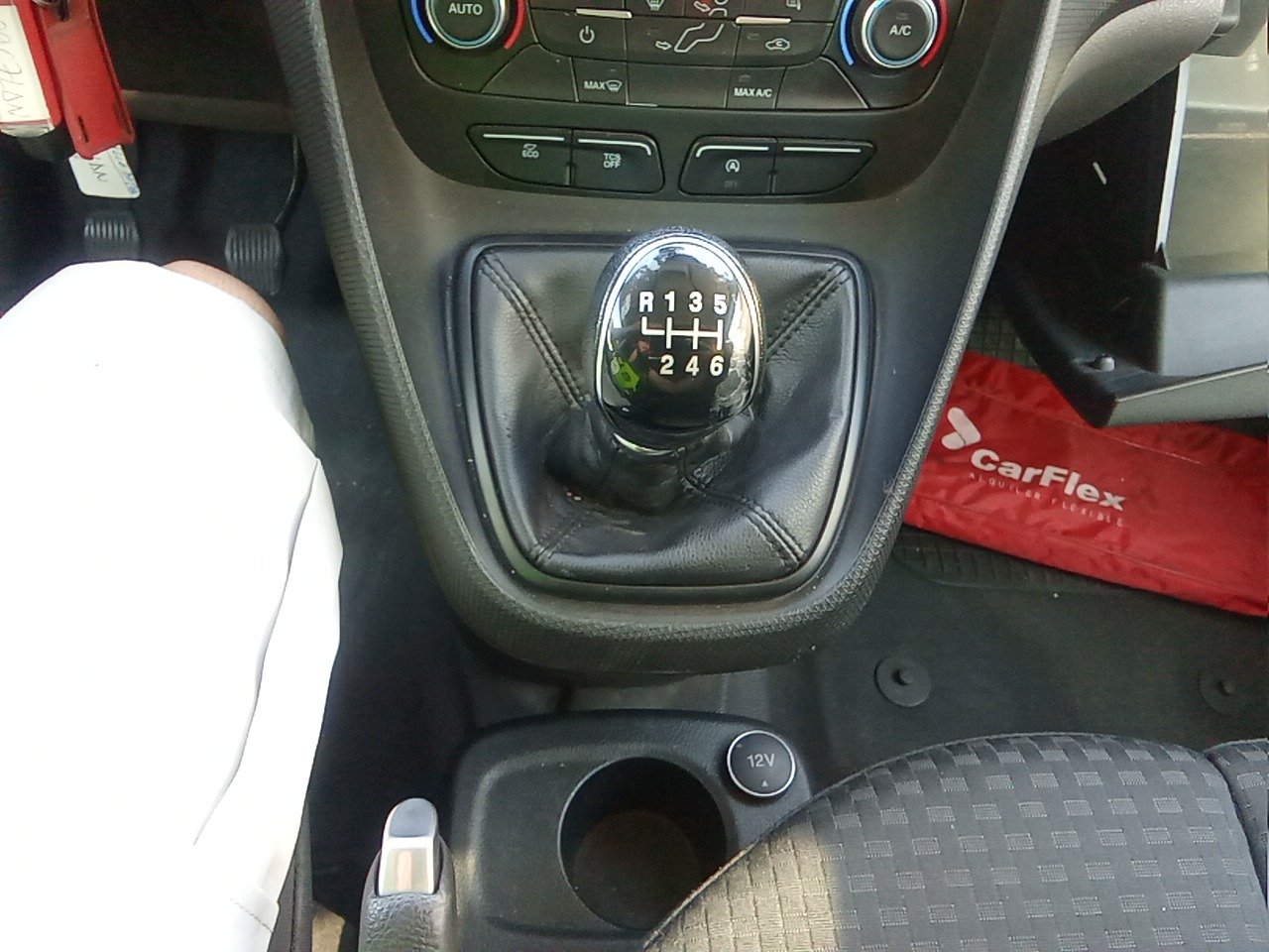 MIDCar coches ocasión Madrid Ford Transit Connect 3Plazas Automatica 1.5EcoBlue 120Cv Etiqueta C IVA y Garantia Inc