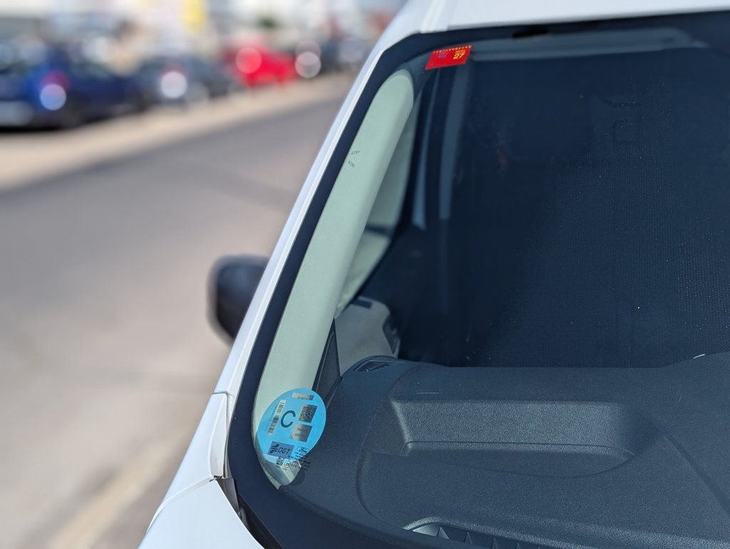 MIDCar coches ocasión Madrid Ford Transit Connect 3Plazas Automatica 1.5EcoBlue 120Cv Etiqueta C IVA y Garantia Inc