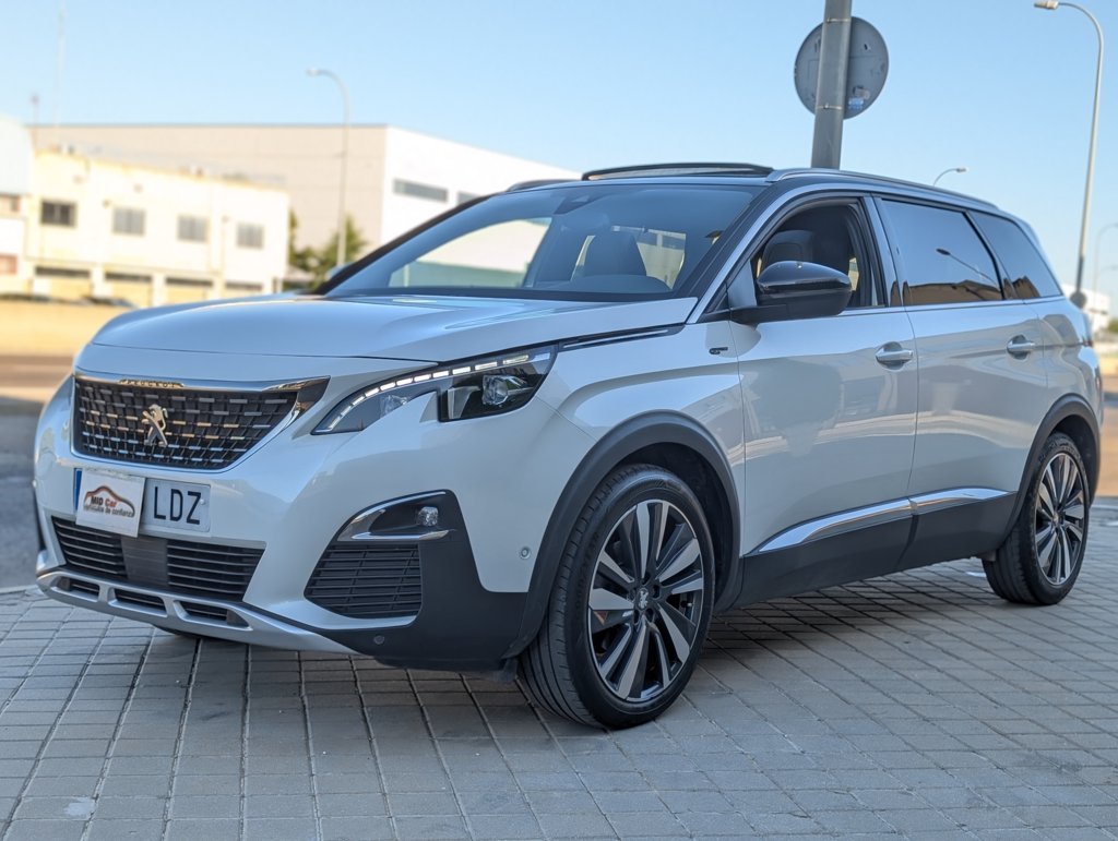 MIDCar coches ocasión Madrid Peugeot 5008 2.0 BlueHDi 180Cv GT Line S&S  EAT8, 7 Plazas, Etiqueta Medioambiental C Bola Remolque IVA y Garantía Incl